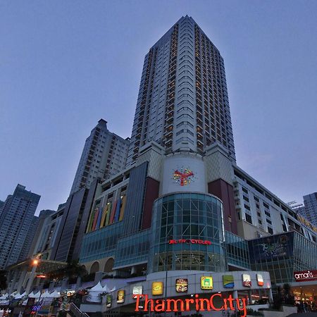 Amaris Hotel Thamrin City Джакарта Екстериор снимка