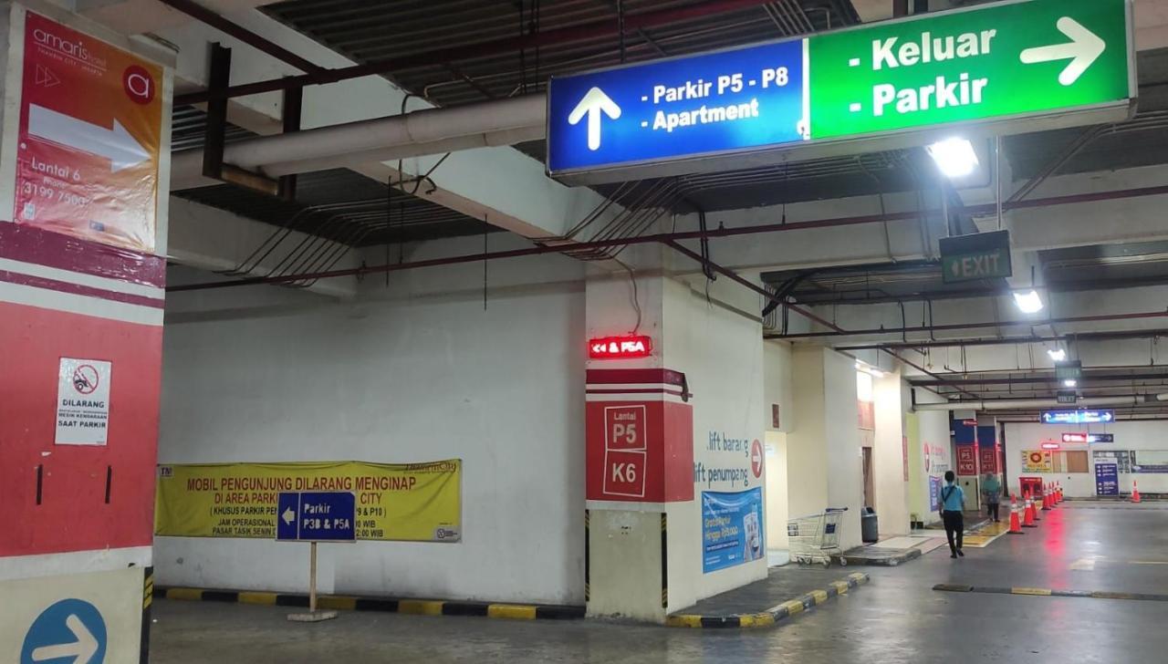 Amaris Hotel Thamrin City Джакарта Екстериор снимка