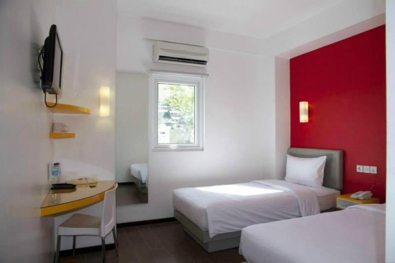 Amaris Hotel Thamrin City Джакарта Екстериор снимка