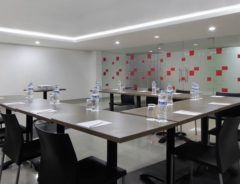 Amaris Hotel Thamrin City Джакарта Бизнес снимка