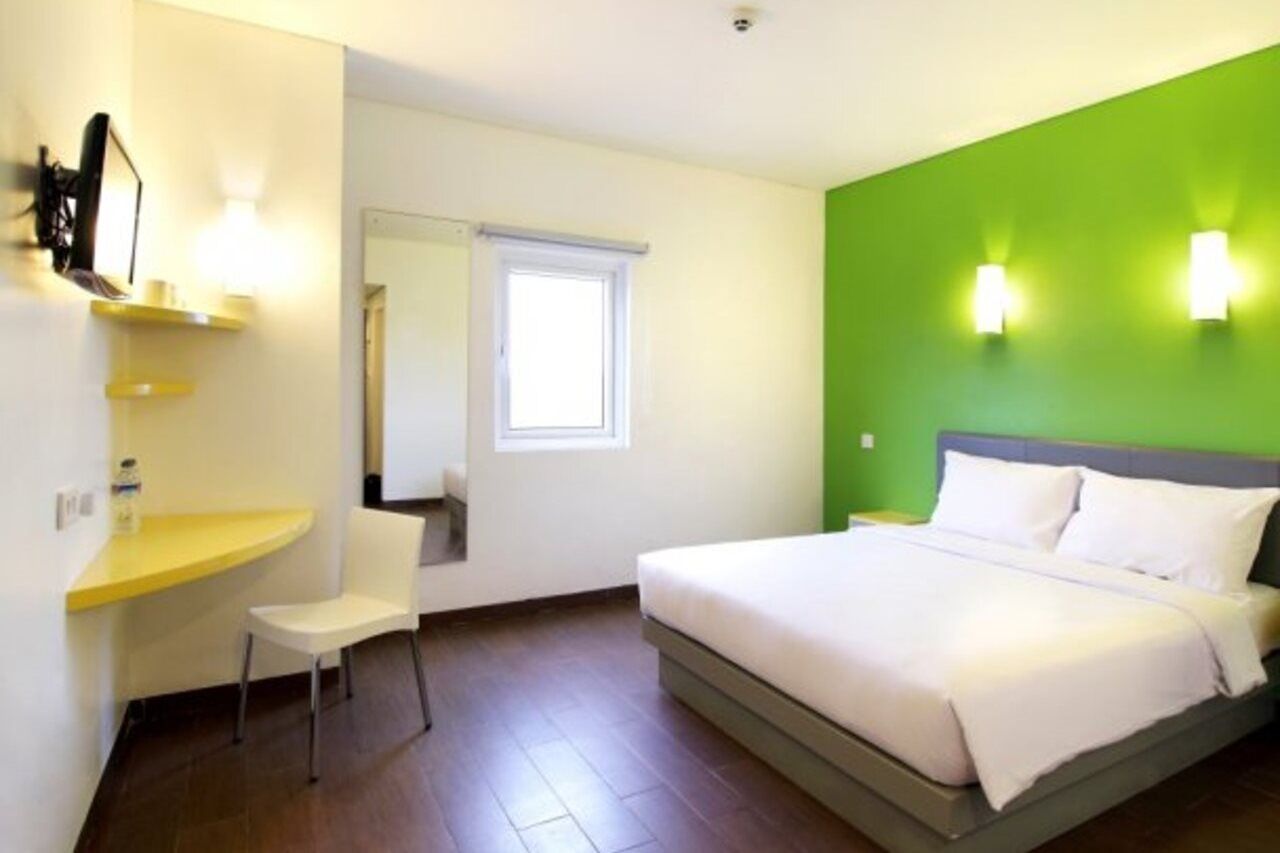 Amaris Hotel Thamrin City Джакарта Екстериор снимка